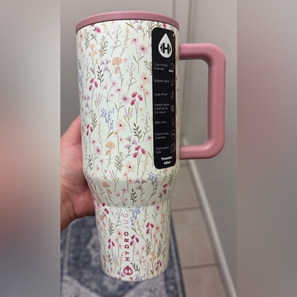 NWT HydroJug 40oz Traveler Limited Edition “WILDFLOWER”